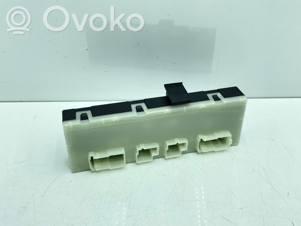 BMW 5 G30 G31 G38 Tailgate/trunk control unit/module 