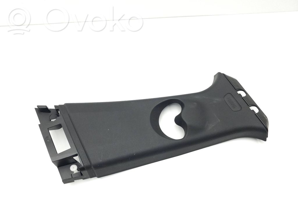 BMW 2 F45 Pilar (B) (superior) 