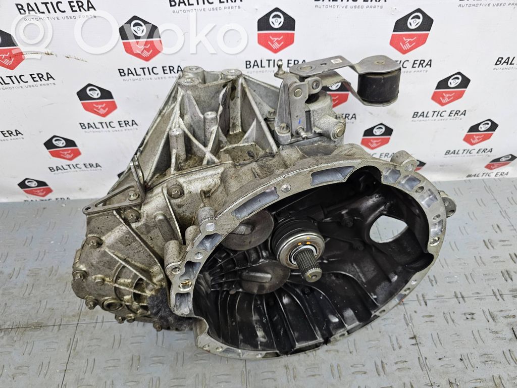 Mercedes-Benz CLA C117 X117 W117 Manuaalinen 6-portainen vaihdelaatikko 