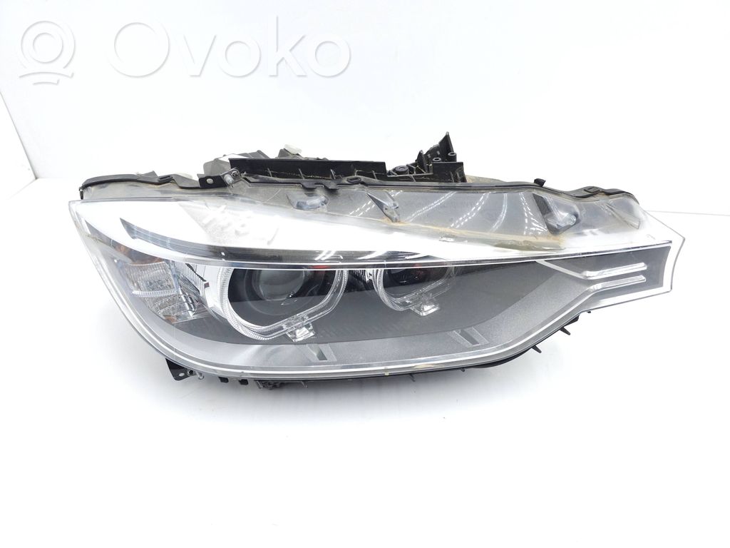 BMW 3 F30 F35 F31 Lampa przednia 