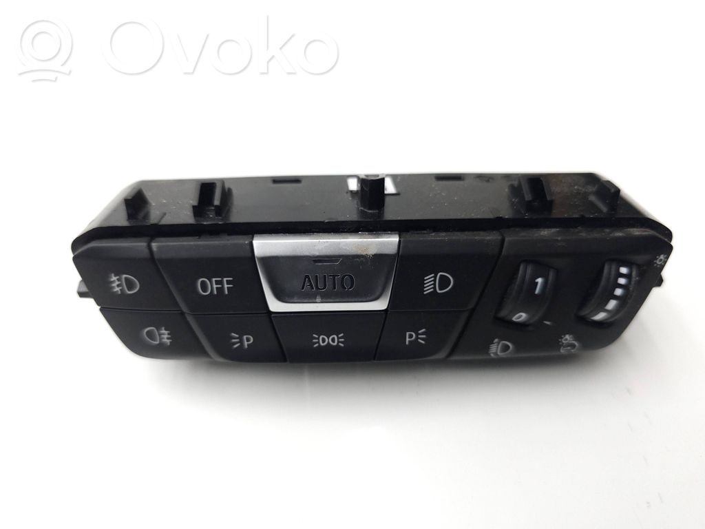 Light switch   5A16AB7,100609
