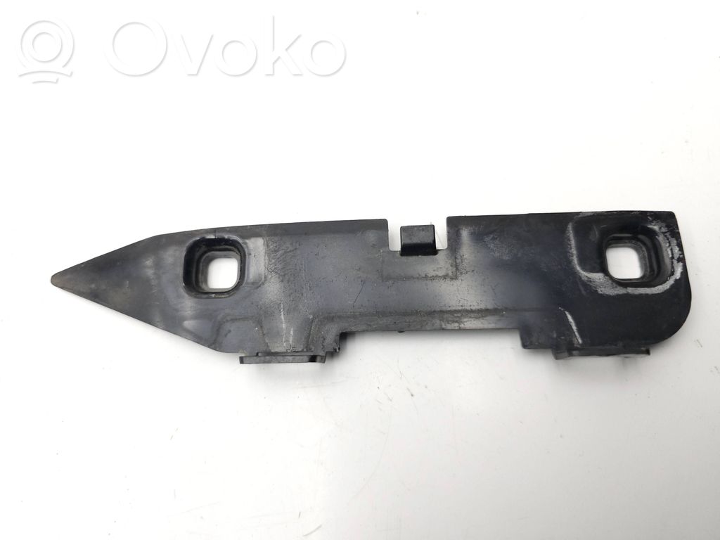 BMW 2 F46 Front bumper mounting bracket 
