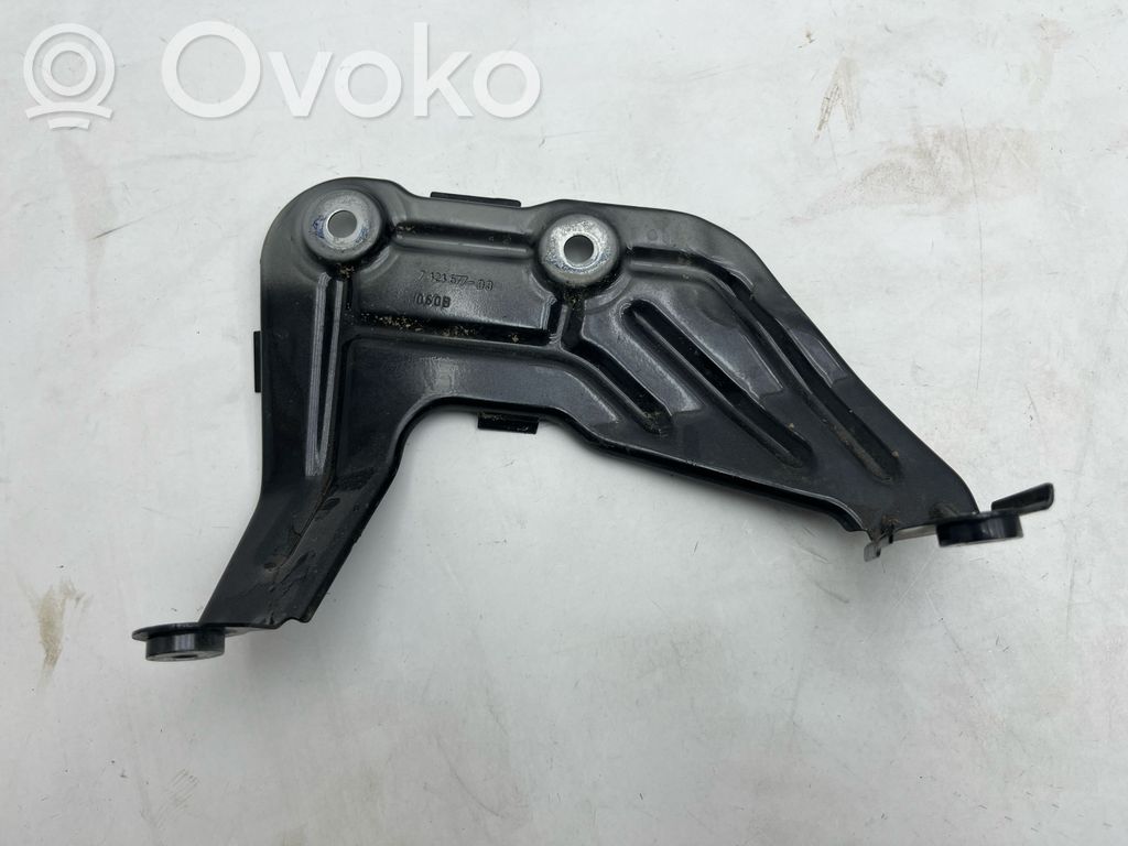 BMW X3 G01 Fender mounting bracket 