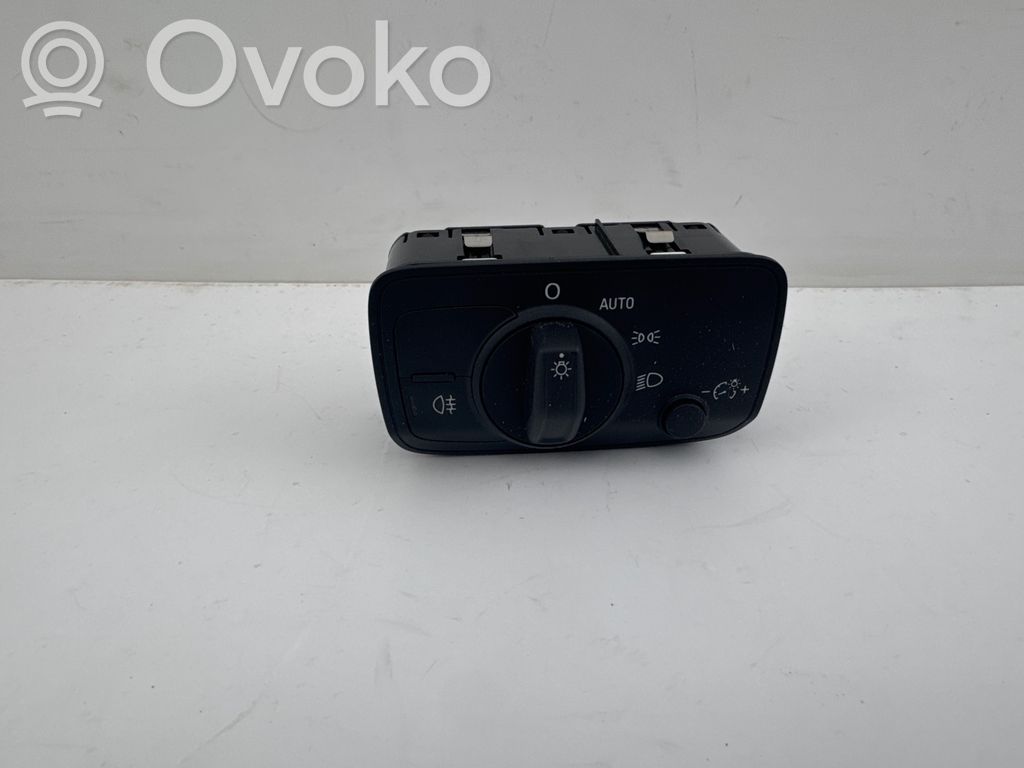 Audi Q2 - Light switch 