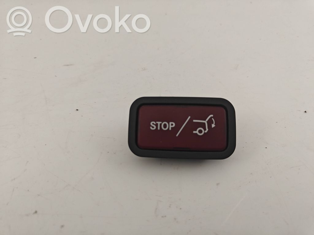 Mercedes-Benz C W205 Tailgate/trunk/boot open switch 
