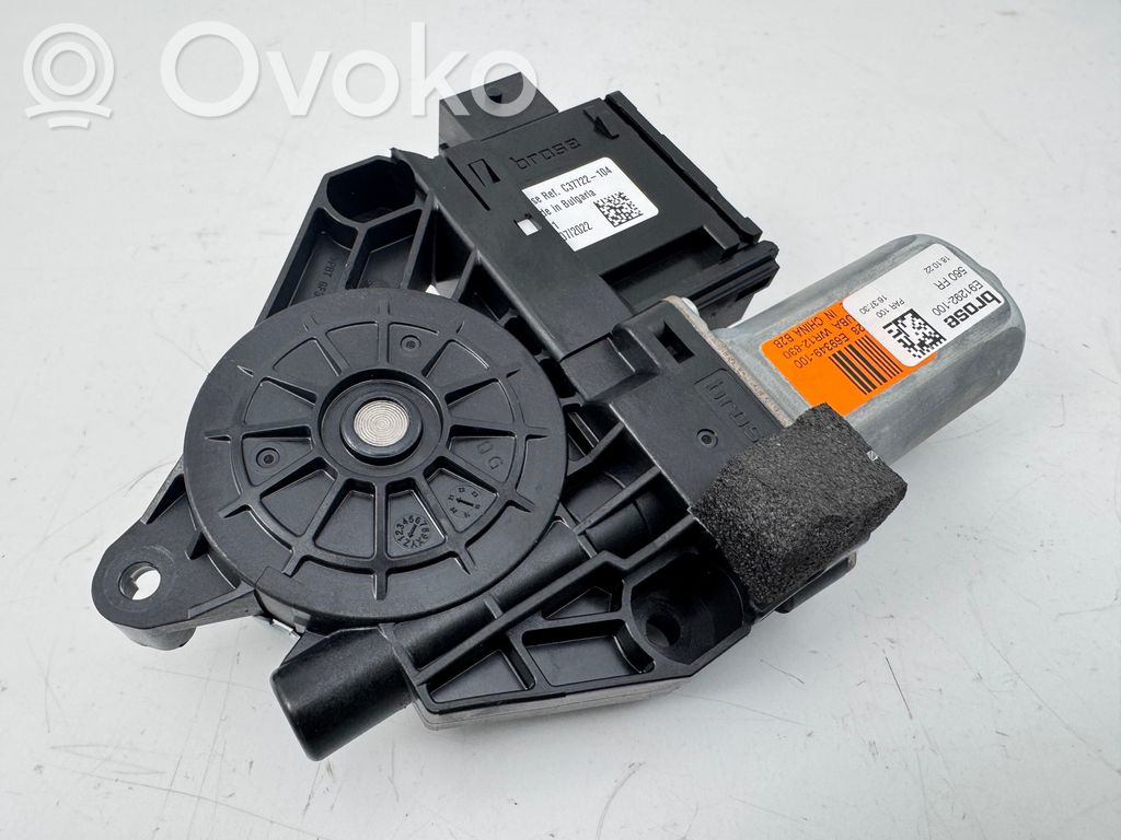 Priekšpusē loga pacēlāja motoriņš   E69349100,91292100,WR12830