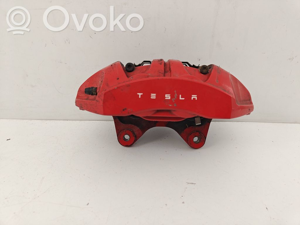 Tesla Model 3 Etujarrusatula 