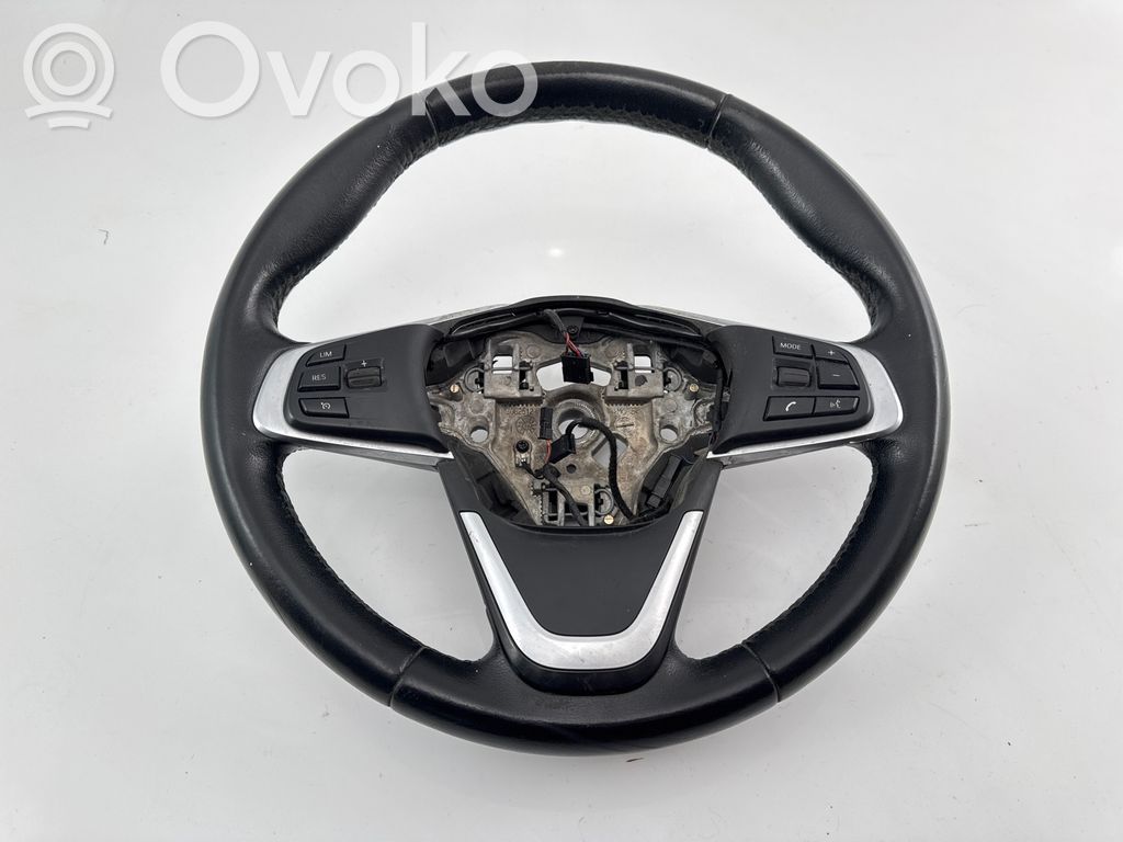 BMW 2 F46 Stūre 