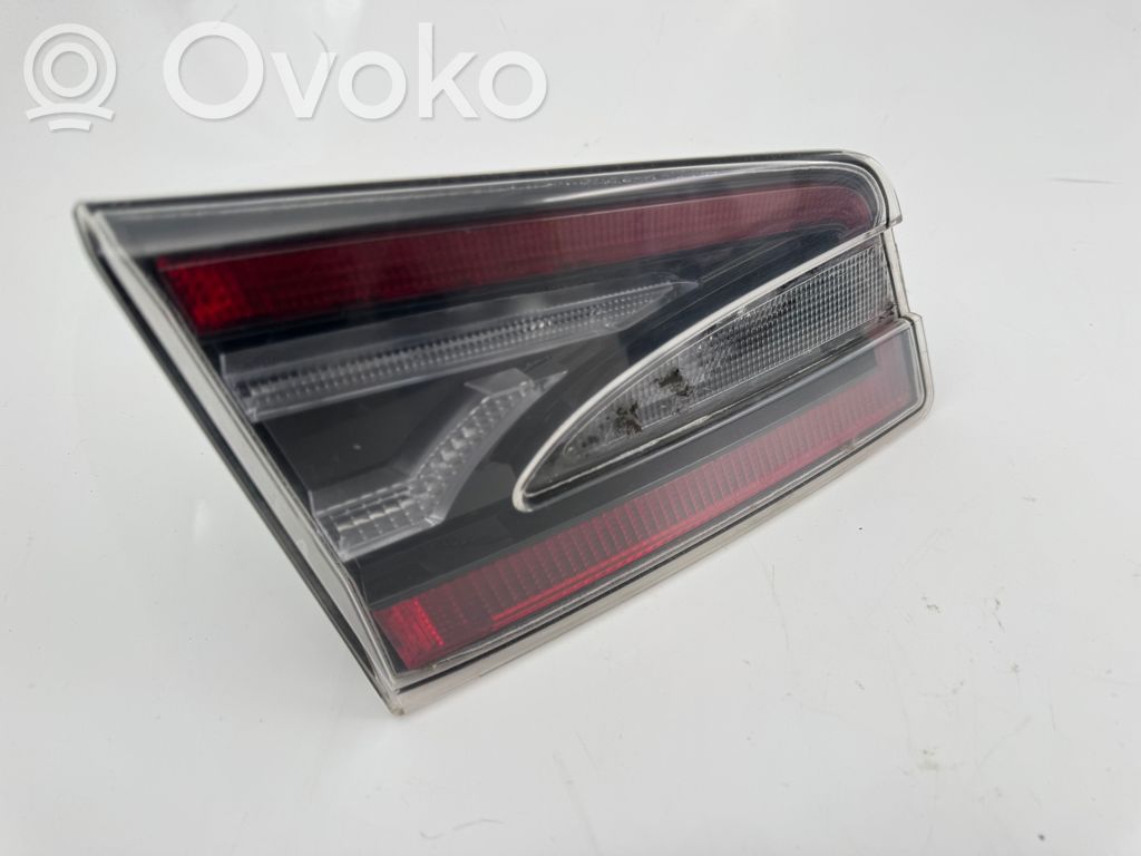 Lampy tylnej klapy bagażnika   600592500C,T18A2520778,00134115
