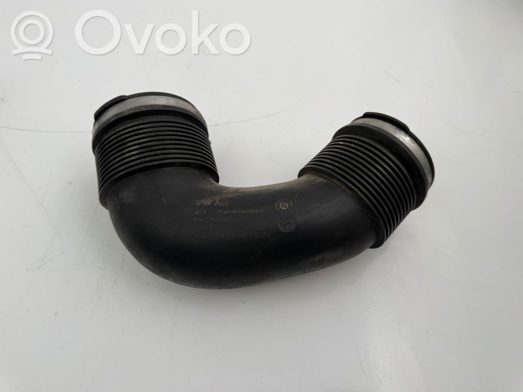 Audi Q7 4M Air intake duct part 
