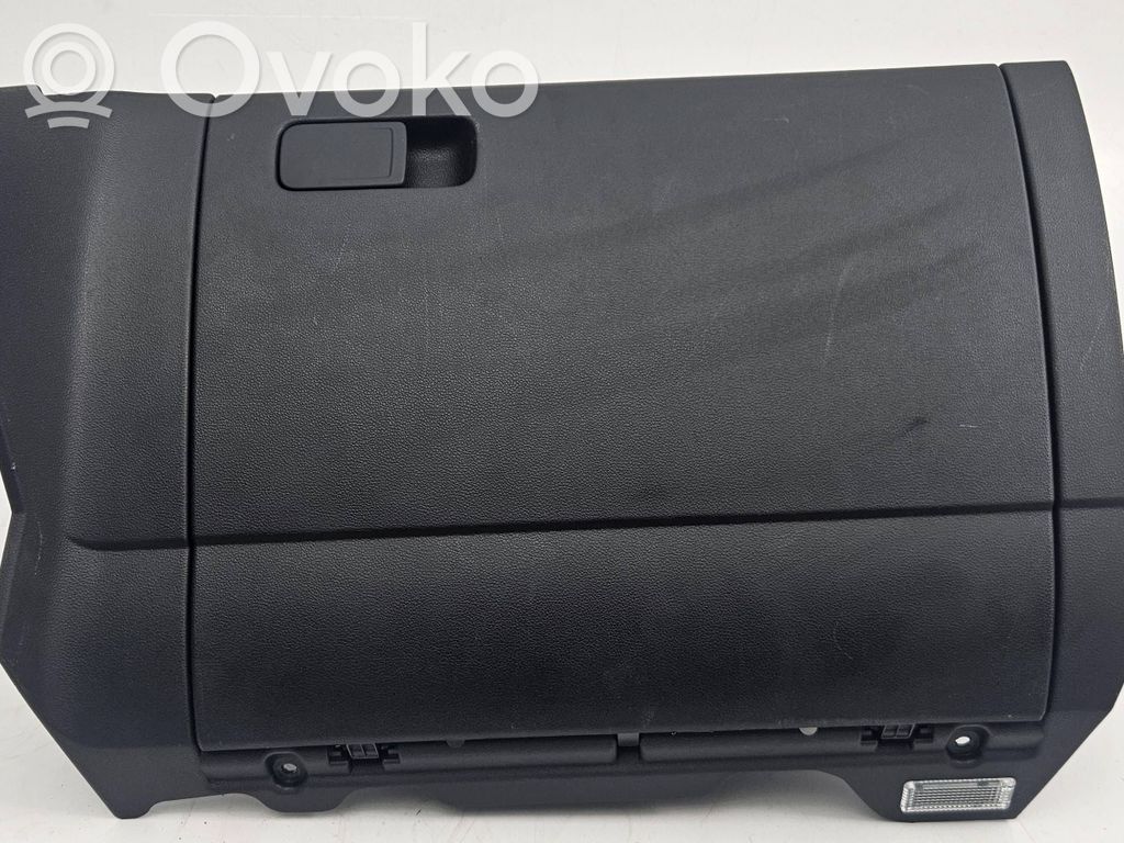 Schowek deski rozdzielczej   5G1857097