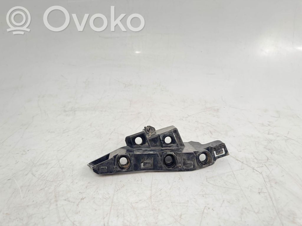 Audi Q7 4M Front bumper mounting bracket 