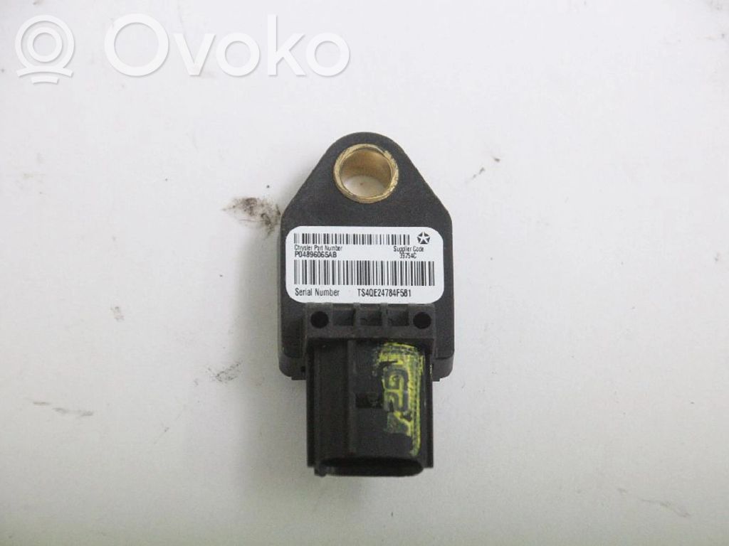 Sensor impacto/accidente para activar Airbag   P04896065AB,P04896065AB,P04896065AB