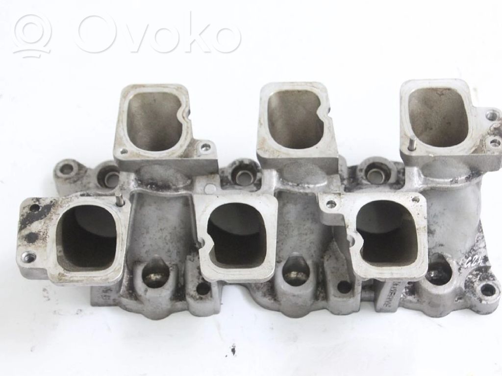 Kolektorius įsiurbimo   F005E10470,F005E10470,F005E10470