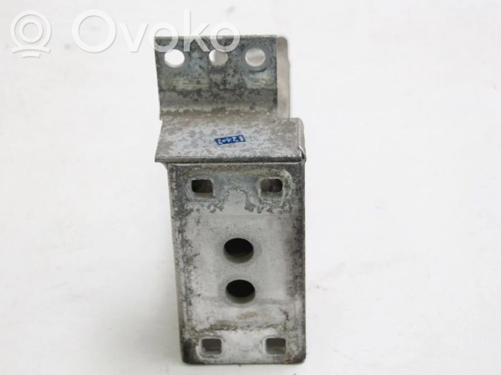 Front bumper mounting bracket   5113419957,5113419957,340343906,5113419957