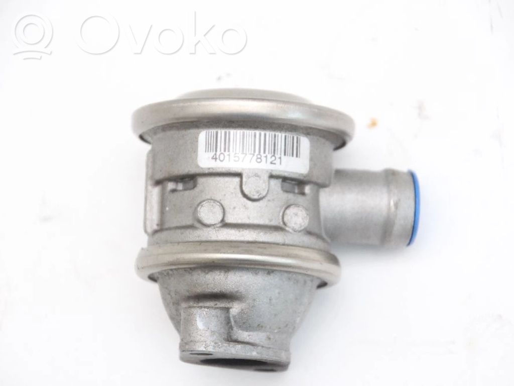 Audi A4 S4 B7 8E 8H Pompa powietrza wtórnego 