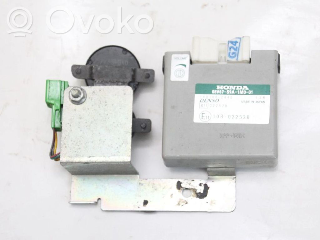 Honda CR-V Central console control unit 