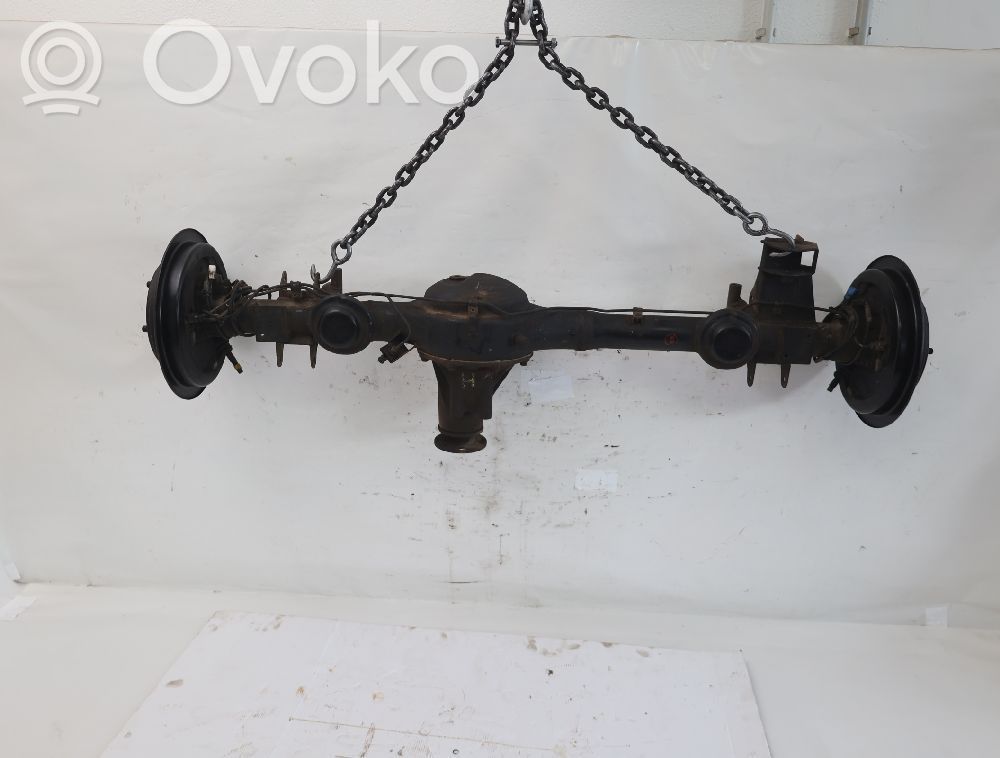 Suzuki Jimny Belka osi tylnej 