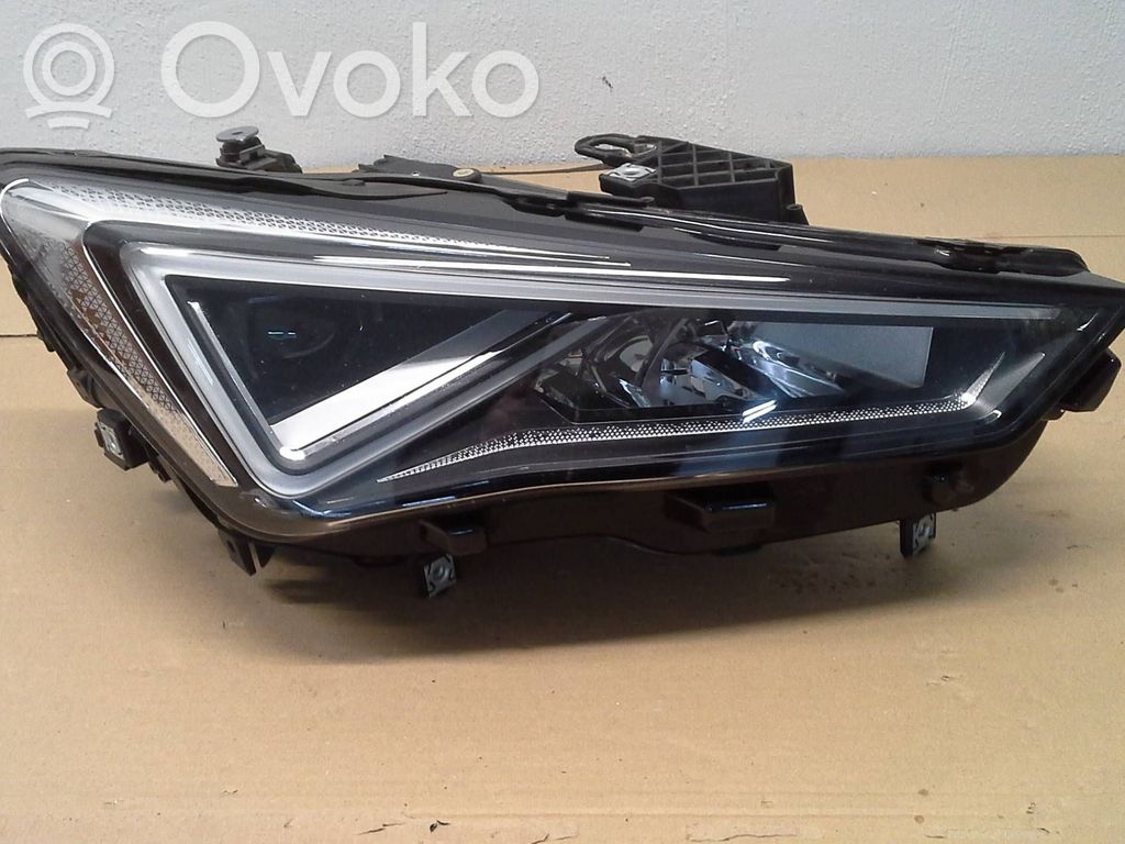 Seat Leon IV Headlight/headlamp 