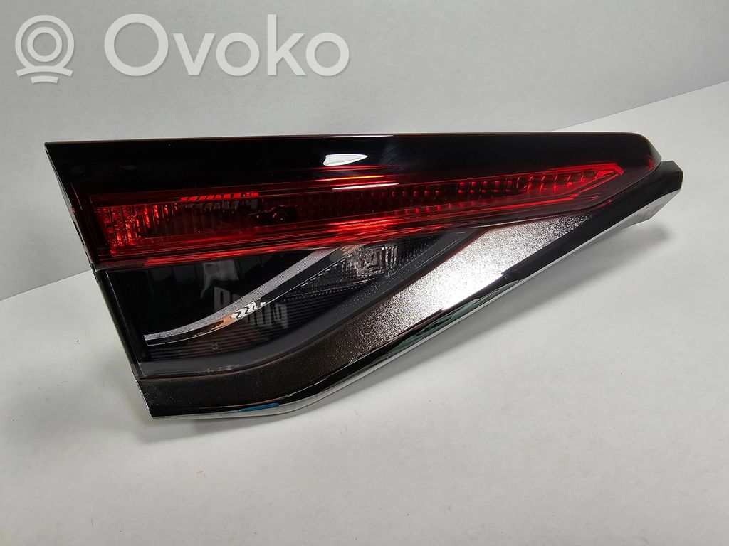 Toyota Corolla E210 E21 Takaluukun takavalot 
