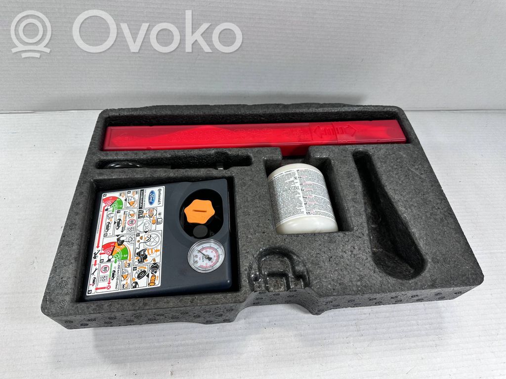 Ford S-MAX Tool set 