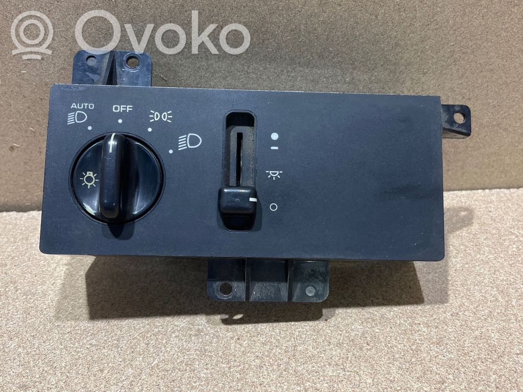 Jeep Grand Cherokee Light switch 