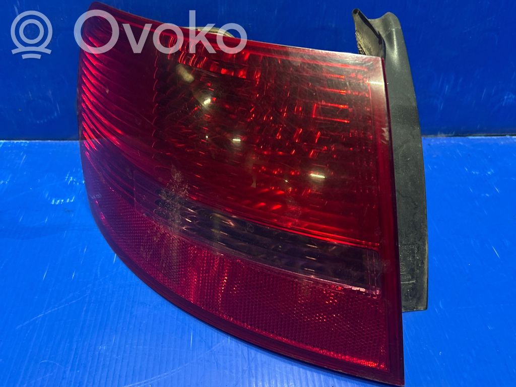 Audi A6 S6 C6 4F Galinis žibintas kėbule 