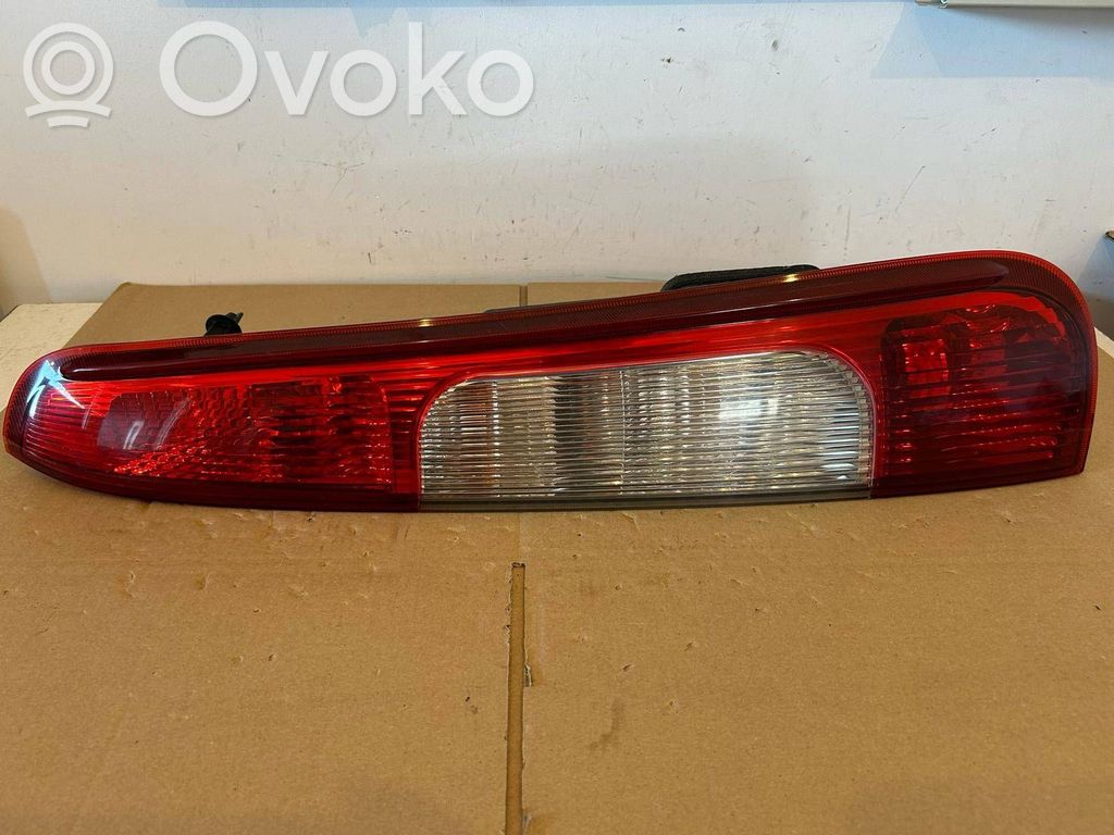 Rear/tail lights