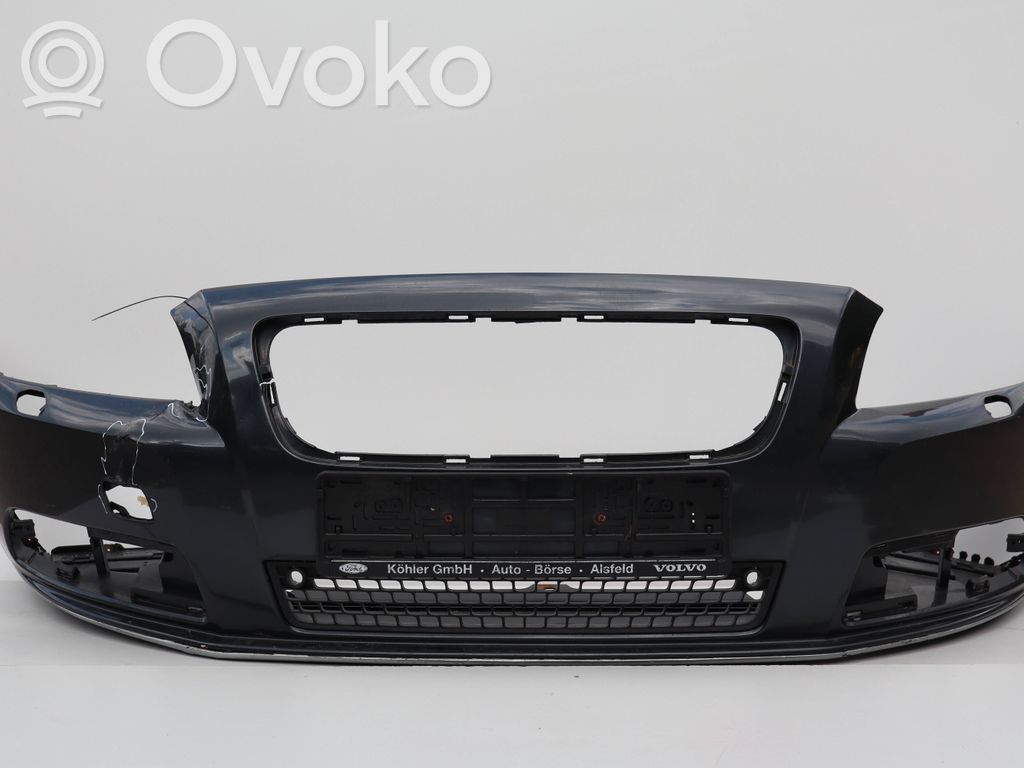Volvo V70 Front bumper 