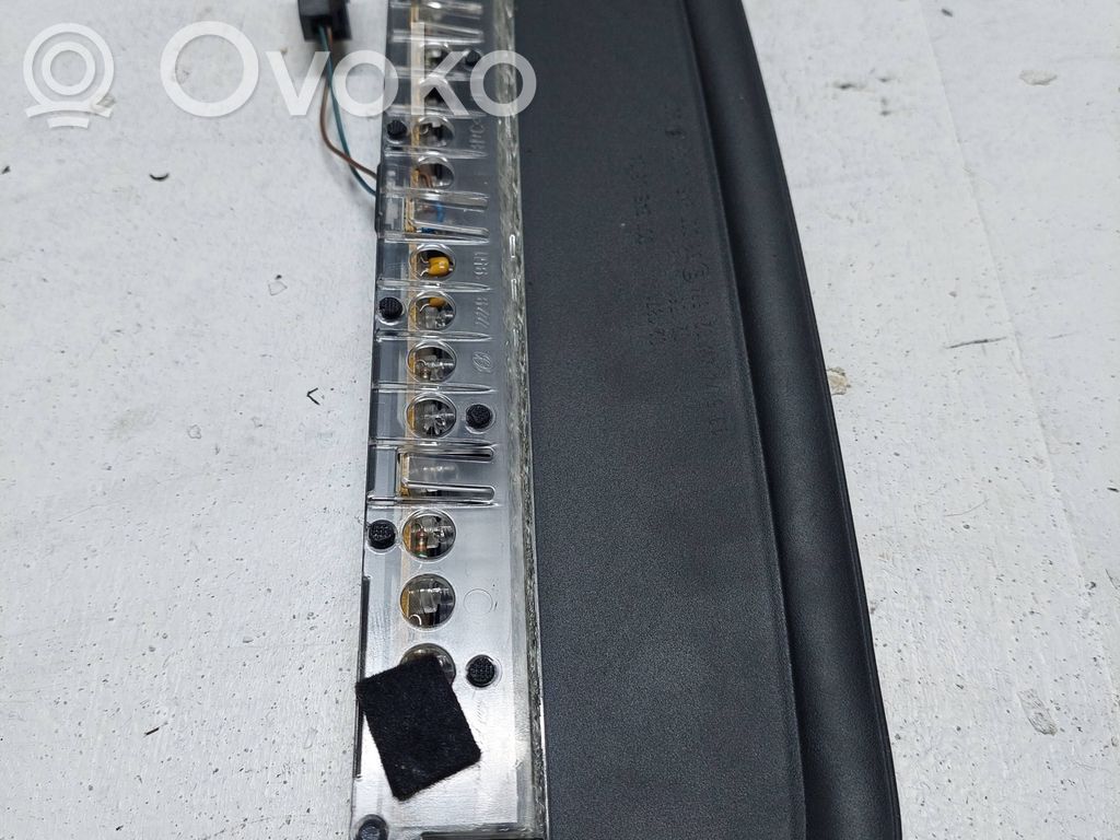BMW 5 E60 E61 Trzecie światło stop 