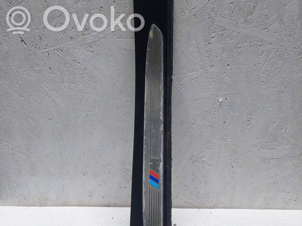 BMW 5 E60 E61 Galinio slenksčio apdaila (vidinė) 