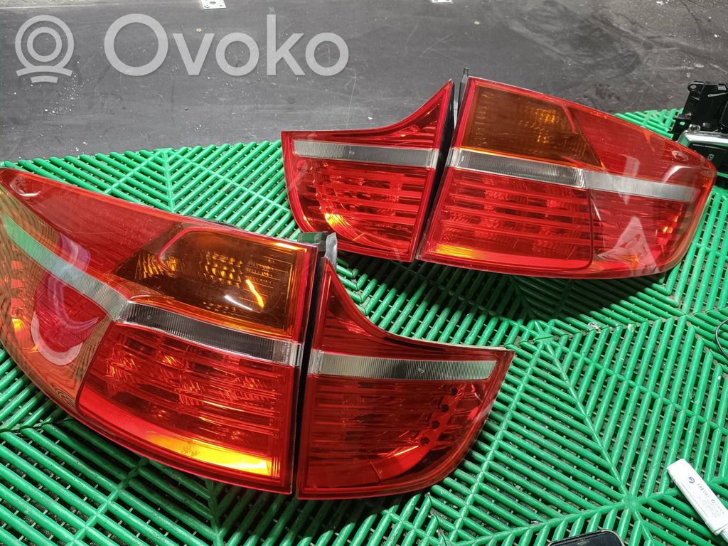 Rear/tail lights set