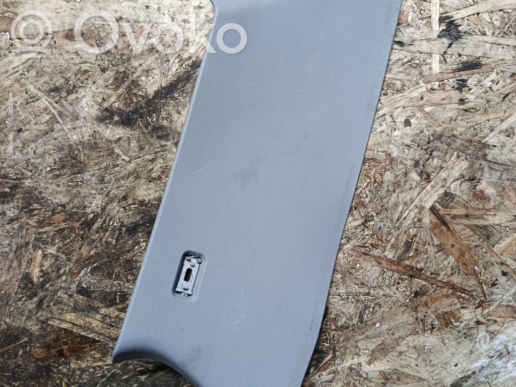 (D) pillar trim (bottom)   7058340