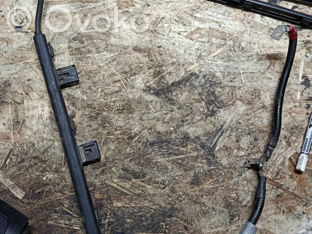 Positive cable (battery)   7560378,E2681W03,27042009
