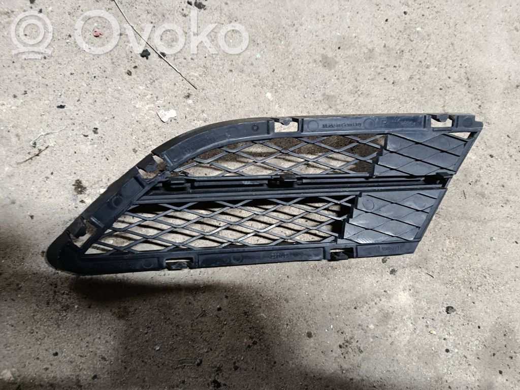 BMW 3 E90 E91 Front bumper lower grill 