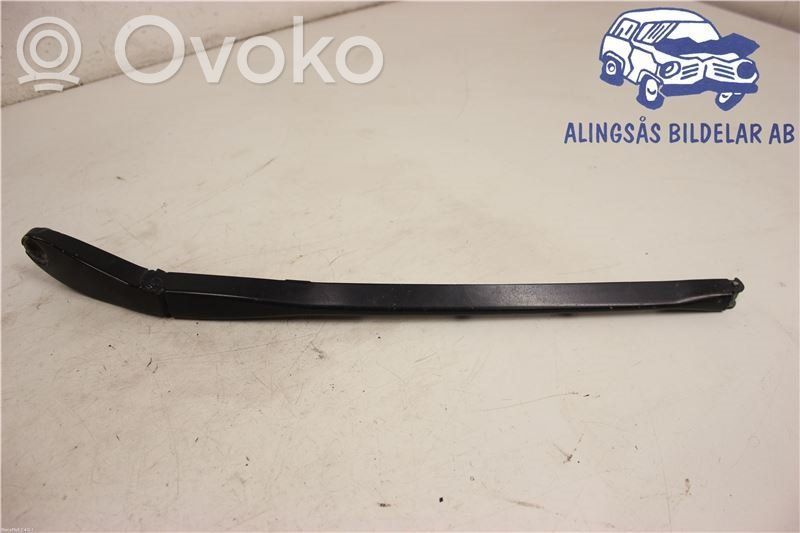 Audi A8 S8 D3 4E Front wiper blade arm 