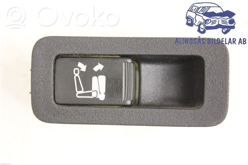 Mitsubishi Outlander Przyciski sterowania fotela 