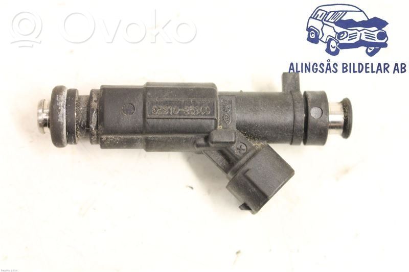 KIA Carens II Fuel injector 