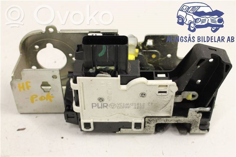 Priekinė durų spyna   YC1AV21812CT