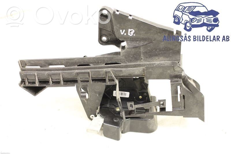 Rear door lock   4M5AA26413BC