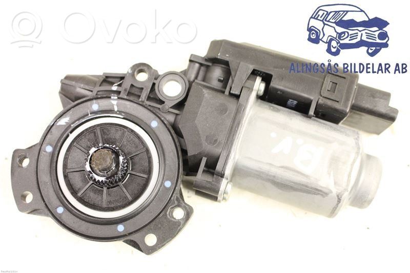 Rear door window regulator motor   402059D