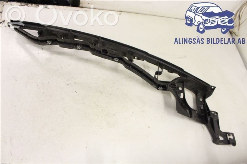 BMW X5 E70 Uchwyt / Mocowanie błotnika przedniego 