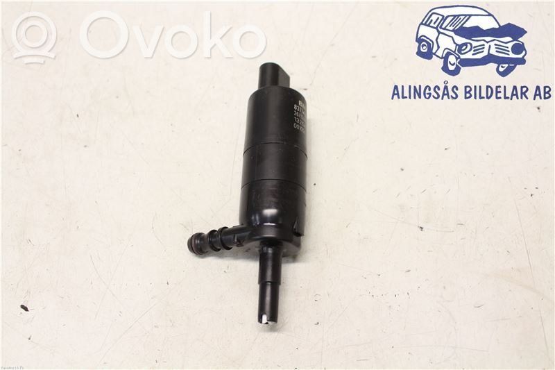 BMW 3 E92 E93 Headlight washer pump 