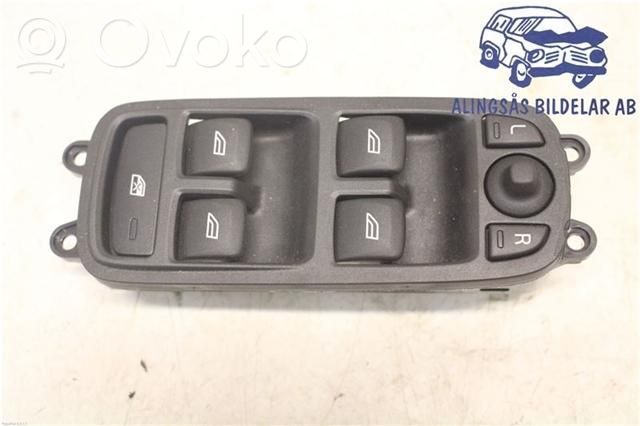 Volvo V50 Electric window control switch 