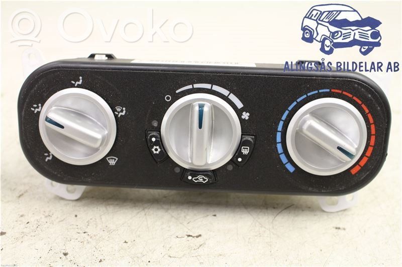 Climate control unit   P55111847AD