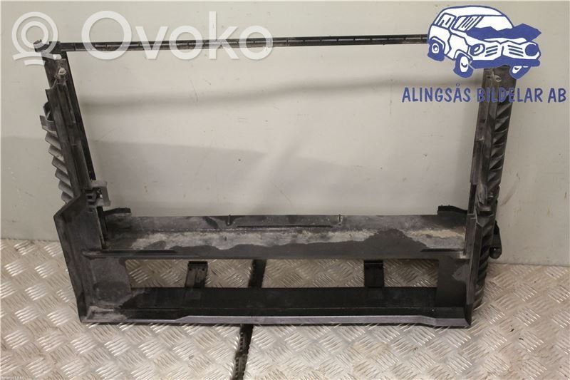 BMW 7 E65 E66 Radiatoru paneļa turētājs (televizora) 