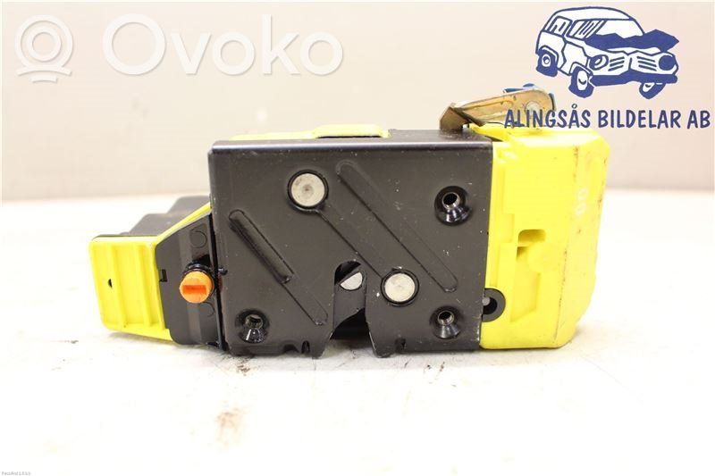 Rear door lock   30634622
