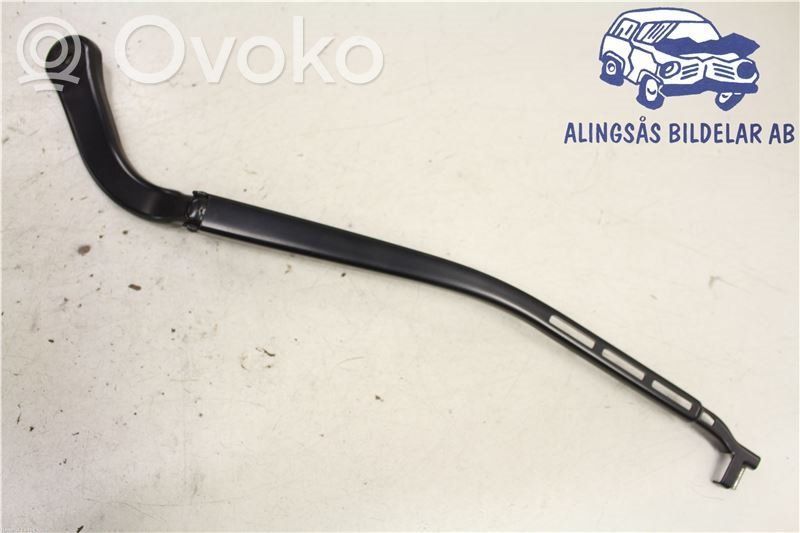 BMW 3 E90 E91 Front wiper blade arm 