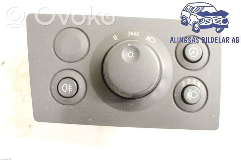 Opel Zafira B Interruptor de luz 