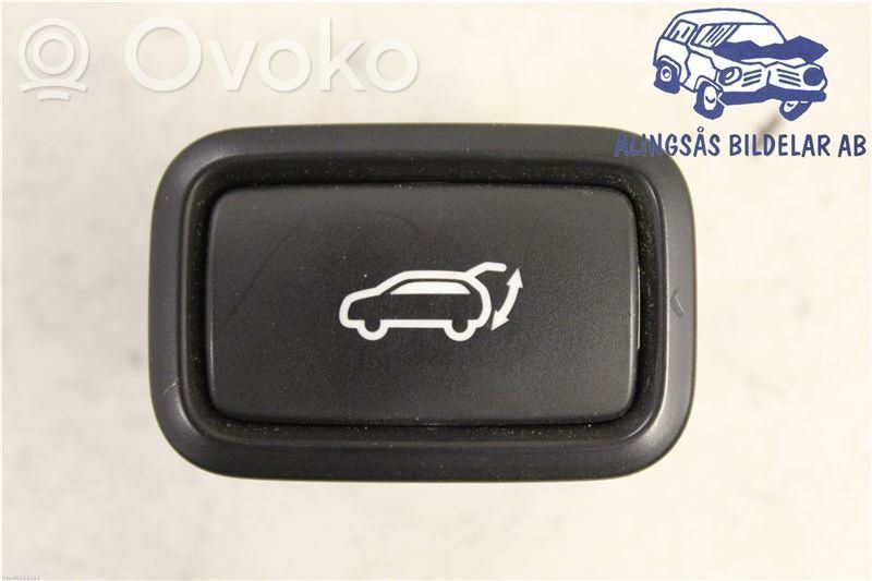 Tailgate/boot open switch button   96740D3100TRY